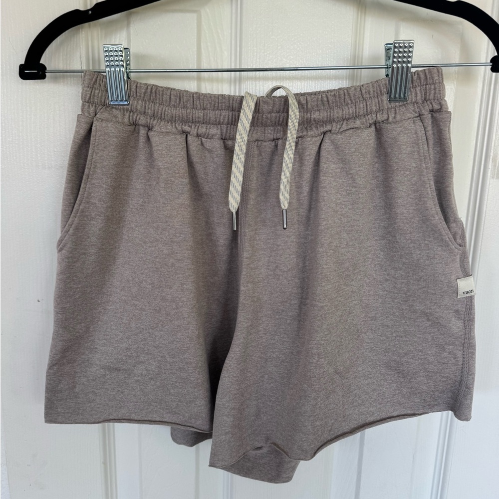 Vuori Boyfriend Shorts XS